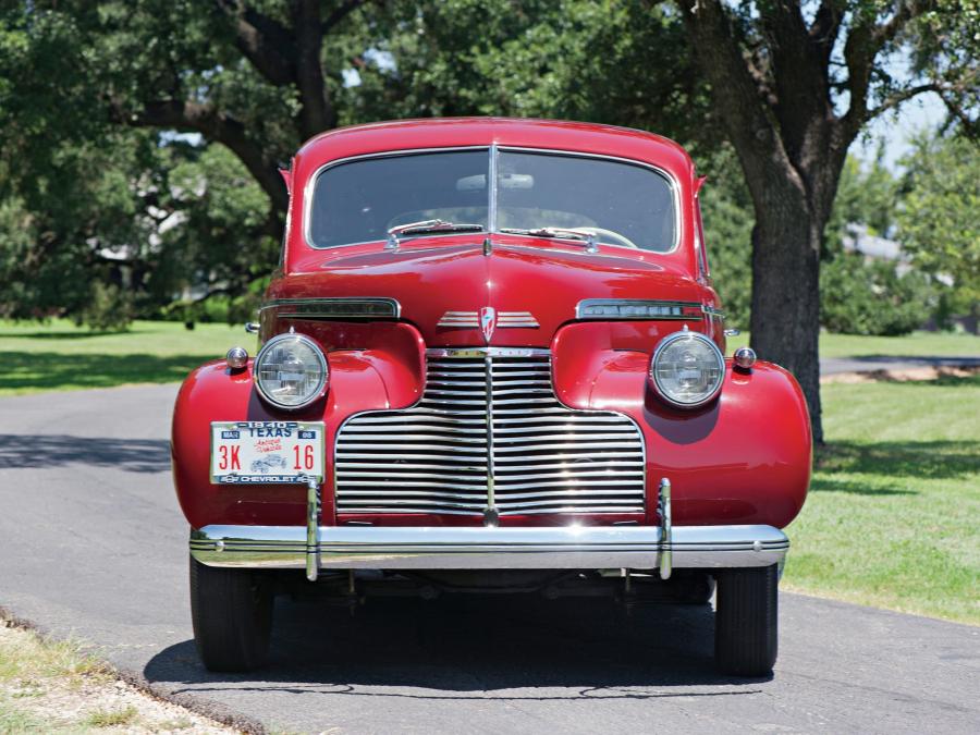  Chevrolet Special DeLuxe Town Sedan 1940 года  (фото 4 из 10)
